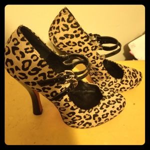 Betsey Johnson Leopard "Tease" Heels